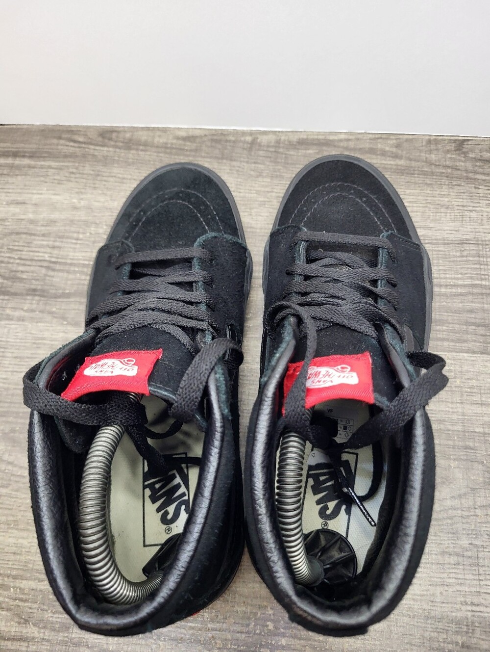 Vans Sk8-Hi Suede High Top Skate Shoes Sneaker Triple Black Men's Size 7.5 Wms 9 - Picture 6 of 10